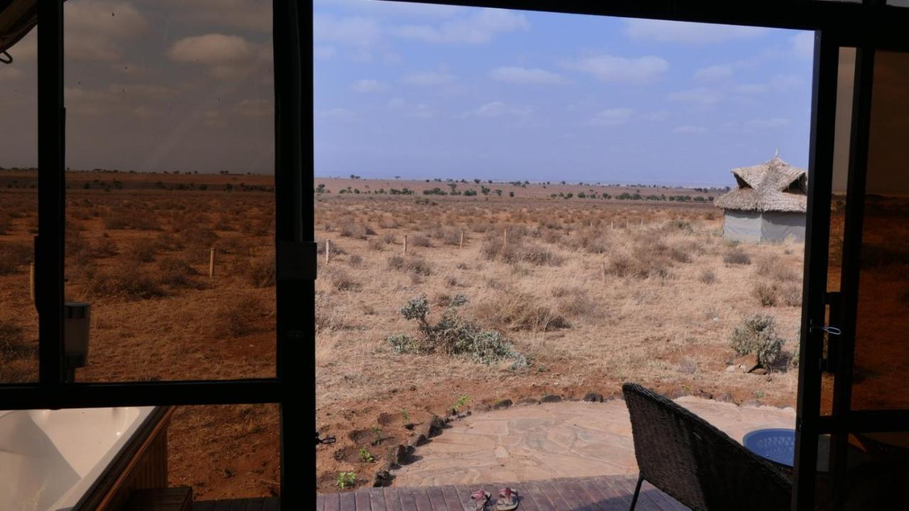 Amanya 2-Rooms Lioness Family Amboseli Extérieur photo